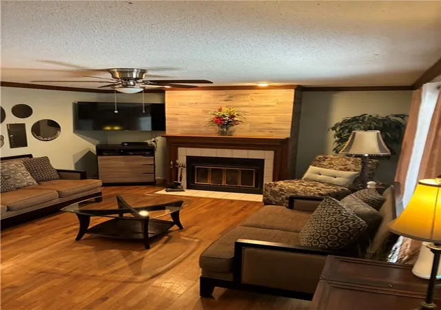 Listing Photo 5 - Condo for sale in building located at 1113 NW 12th St, Blue Springs, MO 64015