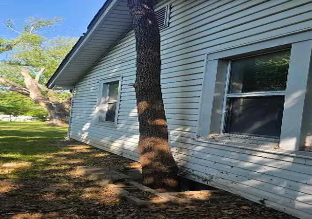 Photo 4 of Single family home for sale at 4331 NE Kelsey Rd, Kansas City, MO 64116 | MLS# 2641353 | Listing updated on 2026-09-30