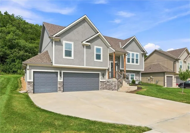 Photo 1 of Single family home for sale at 12216 E 89th Terrace, Kansas City, MO 64138 | MLS# 2641357 | Listing updated on 2026-09-17