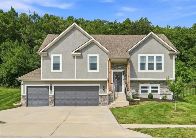 Photo 2 of Single family home for sale at 12216 E 89th Terrace, Kansas City, MO 64138 | MLS# 2641357 | Listing updated on 2026-10-07