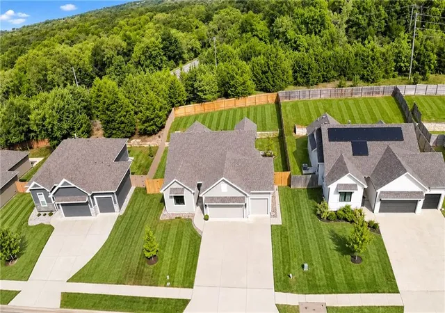 Photo 2 of Single family home for sale at 1710 E 127th Terrace, Kansas City, MO 64145 | MLS# 2641362 | Listing updated on 2026-10-16