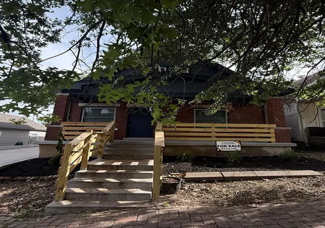 Single family home for sale at 11 S Tremont St, Kansas City, KS 66101 | MLS# 2641367