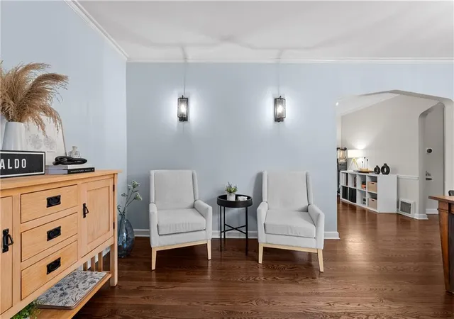 Photo 3 of Sale Pending at 8425 Ward Pkwy Plz, Kansas City, MO 64114 | MLS# 2641373 | Listing updated on 2026-09-26