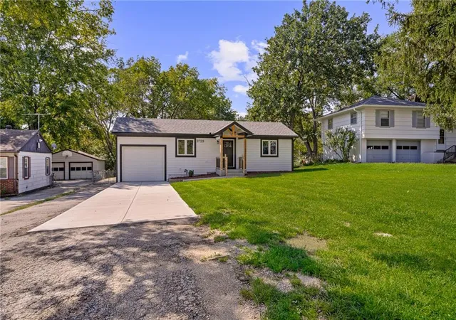 Photo 3 of Single family home for sale at 3739 Meadow Ln, Kansas City, MO 64137 | MLS# 2641380 | Listing updated on 2026-10-06