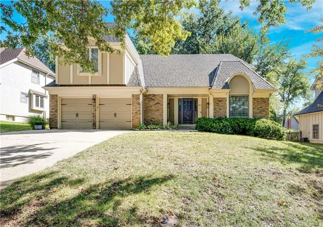 Photo 1 of Single family home for sale at 8017 W 115th Terrace, Overland Park, KS 66210 | MLS# 2641390 | Listing updated on 2026-09-18