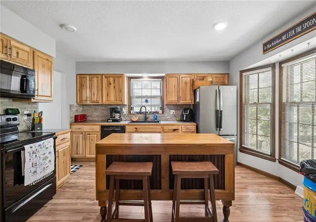 Photo 3 of Single family home for sale at 11010 E 83rd Terrace, Raytown, MO 64138 | MLS# 2641391 | Listing updated on 2026-09-19