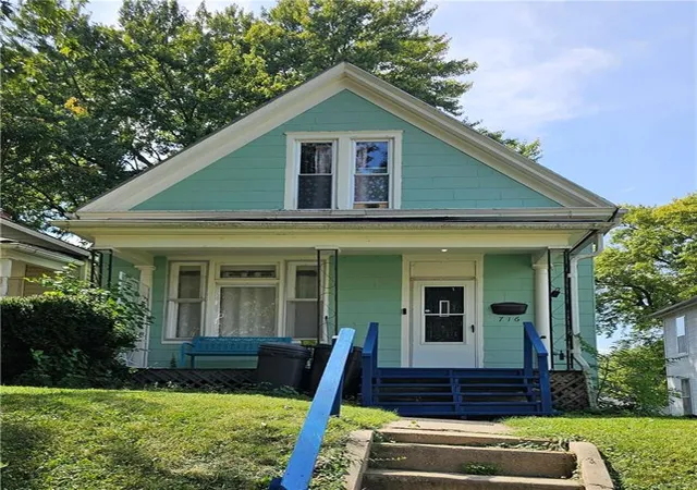 Photo 1 of Single family home for sale at 716 N 24th Street, Saint Joseph, MO 64506 | MLS# 2641394 | Listing updated on 2026-09-17