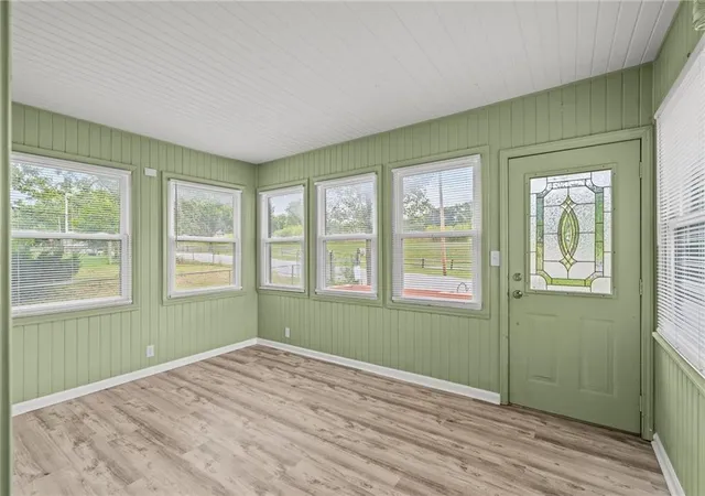 Photo 4 of Sale Pending at 2022 S Hardy Ave, Independence, MO 64055 | MLS# 2641396 | Listing updated on 2026-09-14