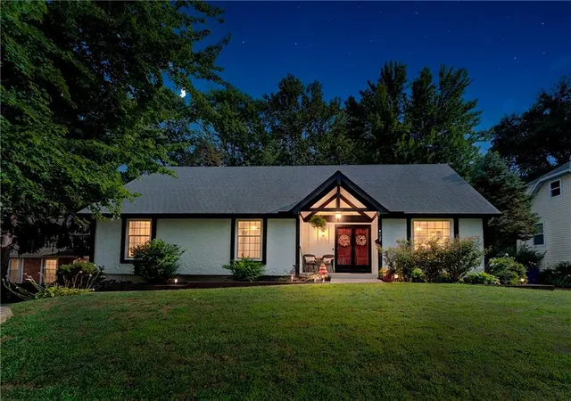 Photo 3 of Single family home for sale at 9127 W 91st Terrace, Overland Park, KS 66212 | MLS# 2641402 | Listing updated on 2026-09-16
