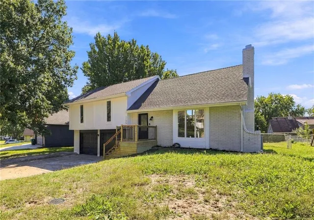 Photo 3 of Single family home for sale at 1105 Brookside Pl, Raymore, MO 64083 | MLS# 2641440 | Listing updated on 2026-10-13