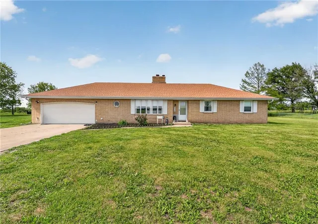 Photo 2 of Single family home for sale at 8520 Sw Z Hwy, Trimble, MO 64492 | MLS# 2641448 | Listing updated on 2026-10-07