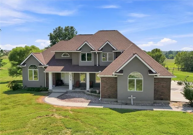 Photo 1 of Sale Pending at 14014 Zachery Dr, Liberty, MO 64068 | MLS# 2641449 | Listing updated on 2026-09-24