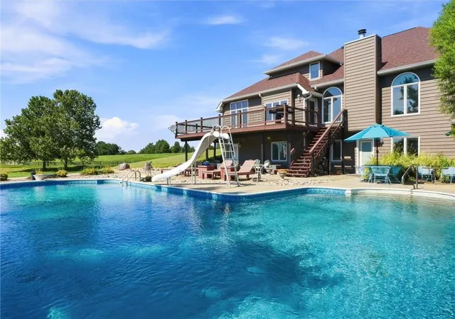 Photo 3 of Sale Pending at 14014 Zachery Dr, Liberty, MO 64068 | MLS# 2641449 | Listing updated on 2026-09-24