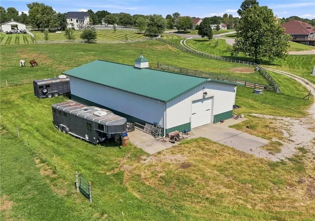 Photo 3 of Sale Pending at 14016 N Zachary Dr, Liberty, MO 64068 | MLS# 2641451 | Listing updated on 2026-10-14