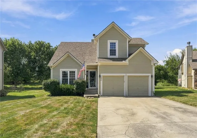 Photo 1 of Single family home for sale at 15214 S Albervan St, Olathe, KS 66062 | MLS# 2641470 | Listing updated on 2026-10-01