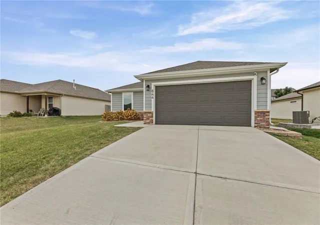 Photo 3 of Single family home for sale at 644 N Pear St, Gardner, KS 66030 | MLS# 2641486 | Listing updated on 2026-09-21