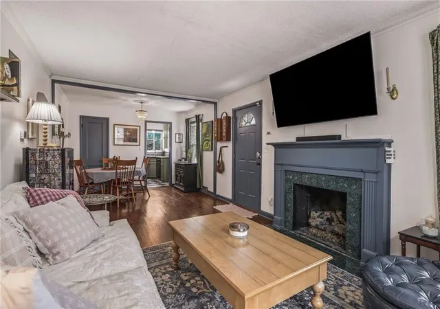 Photo 4 of Sale Pending at 5011 W 51st Street, Roeland Park, KS 66205 | MLS# 2641505 | Listing updated on 2026-09-27