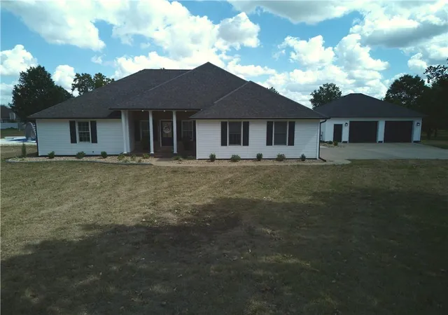 Photo 1 of Sale Pending at 12596 E Oliver Pass, Nevada, MO 64772 | MLS# 2641526 | Listing updated on 2026-09-13