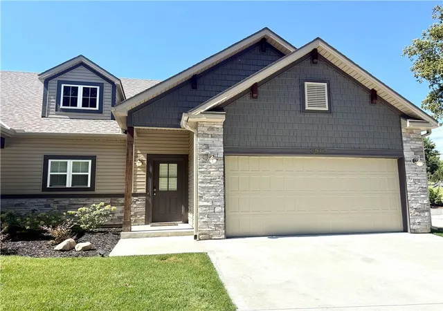 Photo 2 of Townhouse for sale at 3002 Sheffield Ln, Saint Joseph, MO 64506 | MLS# 2641533 | Listing updated on 2026-09-16