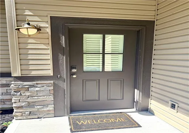 Photo 3 of Townhouse for sale at 3002 Sheffield Ln, Saint Joseph, MO 64506 | MLS# 2641533 | Listing updated on 2026-09-16