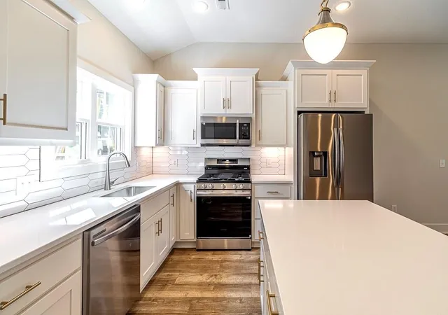 Photo 4 of Townhouse for sale at 3002 Sheffield Ln, Saint Joseph, MO 64506 | MLS# 2641533 | Listing updated on 2026-09-16