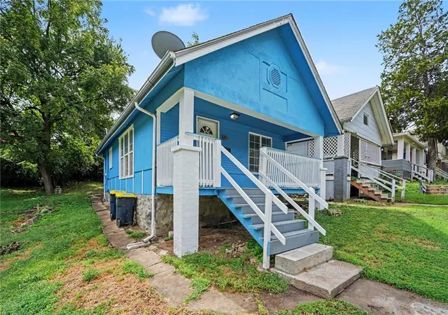 Photo 4 of Single family home for sale at 6039 E 14th Street, Kansas City, MO 64126 | MLS# 2641538 | Listing updated on 2026-09-12