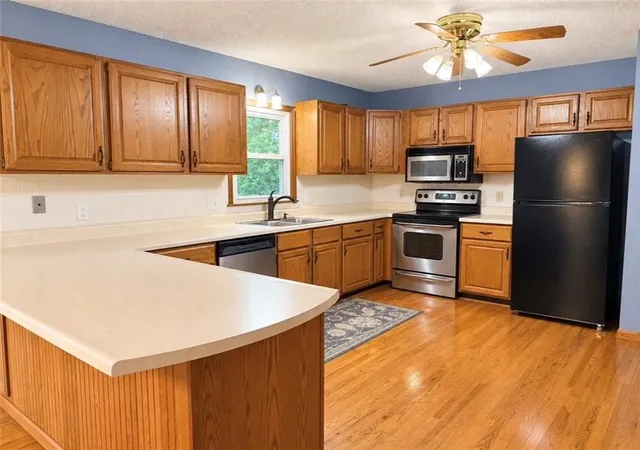 Photo 4 of Single family home for sale at 824 S Dunn St, Maryville, MO 64468 | MLS# 2641560 | Listing updated on 2026-09-26