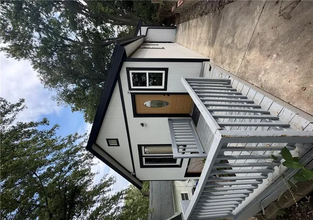 Photo 1 of Single family home for sale at 105 City Park Dr, Kansas City, KS 66102 | MLS# 2641566 | Listing updated on 2026-09-29