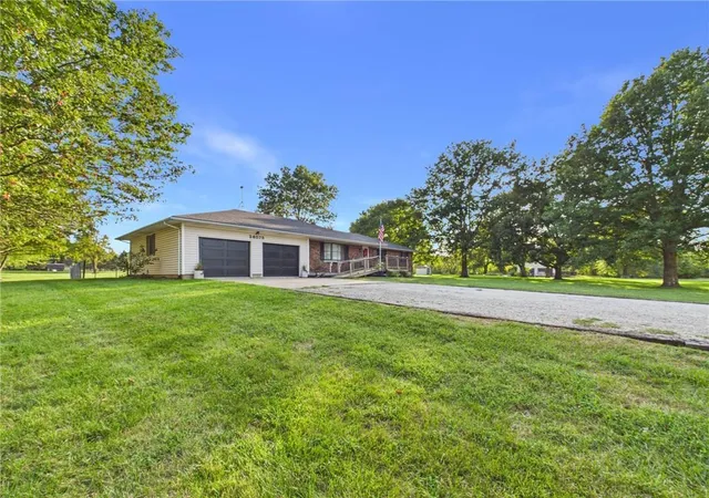 Photo 3 of Single family home for sale at 26575 W 321st Terrace, Paola, KS 66071 | MLS# 2641571 | Listing updated on 2026-09-27