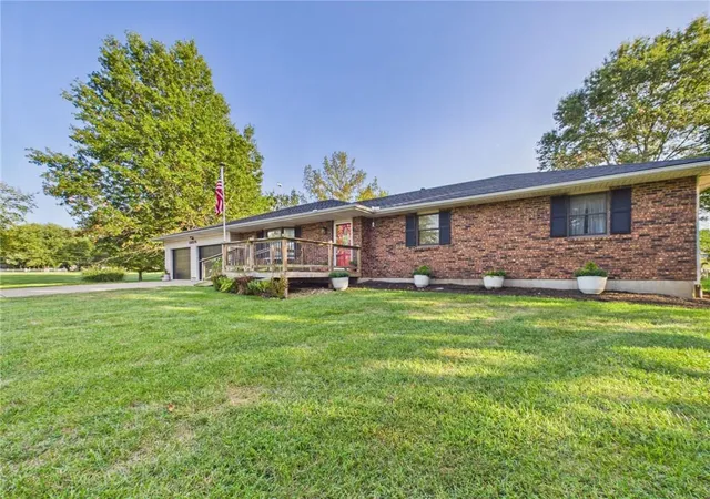 Photo 3 of Single family home for sale at 26575 W 321st Terrace, Paola, KS 66071 | MLS# 2641571 | Listing updated on 2026-09-27