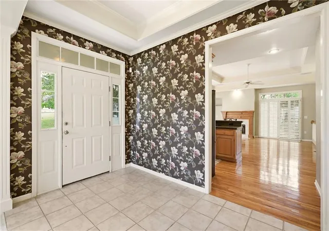 Photo 4 of House for sale at 12440 Long St, Overland Park, KS 66213 | MLS# 2641596 | Listing updated on 2026-09-21