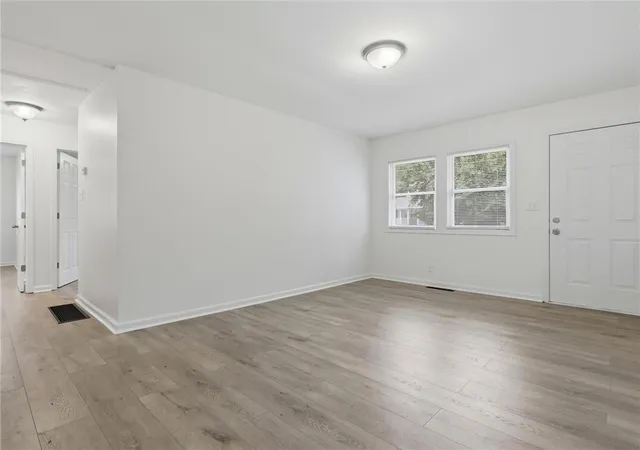 Photo 2 of Single family home for sale at 2309 S Crescent Ave, Independence, MO 64052 | MLS# 2641605 | Listing updated on 2026-09-12