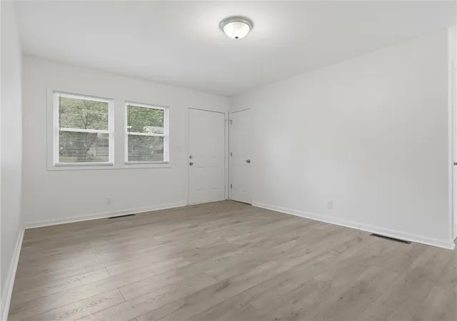 Photo 4 of Single family home for sale at 2309 S Crescent Ave, Independence, MO 64052 | MLS# 2641605 | Listing updated on 2026-09-12