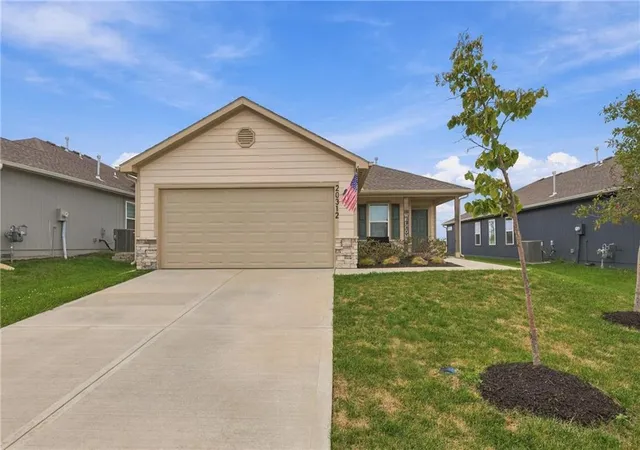 Photo 1 of Single family home for sale at 20312 W 193rd Lane, Spring Hill, KS 66083 | MLS# 2641607 | Listing updated on 2026-09-29