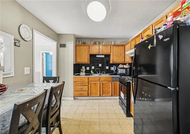 Photo 3 of Single family home for sale at 4522 Walker Ave, Kansas City, KS 66102 | MLS# 2641620 | Listing updated on 2026-09-17