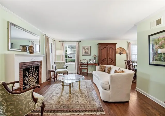 Photo 3 of Sale Pending at 2805 W 73 Street, Prairie Village, KS 66208 | MLS# 2641625 | Listing updated on 2026-10-03