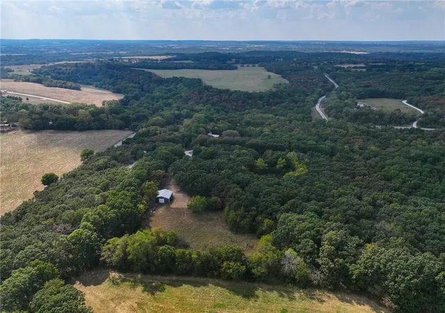 Photo 3 of Single family home for sale at 3889 S 143rd Road, Bolivar, MO 65613 | MLS# 2641632 | Listing updated on 2026-10-06
