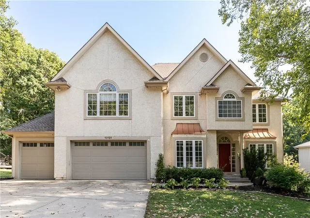 Photo 1 of Single family home for sale at 10121 Nw River Hills Dr, Kansas City, MO 64152 | MLS# 2641633 | Listing updated on 2026-09-27