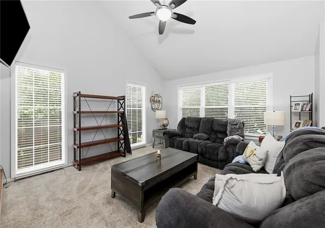 Photo 2 of Single family home for sale at 1520 Se 11th Street, Lees Summit, MO 64081 | MLS# 2641640 | Listing updated on 2026-10-05