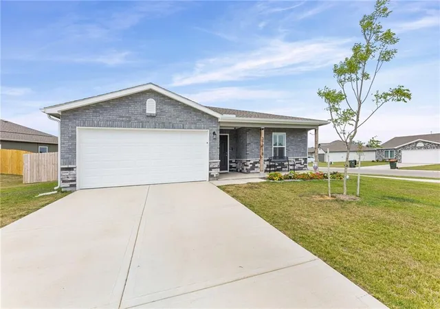 Photo 2 of Single family home for sale at 37718 W 208th Terrace, Edgerton, KS 66021 | MLS# 2641650 | Listing updated on 2026-09-25