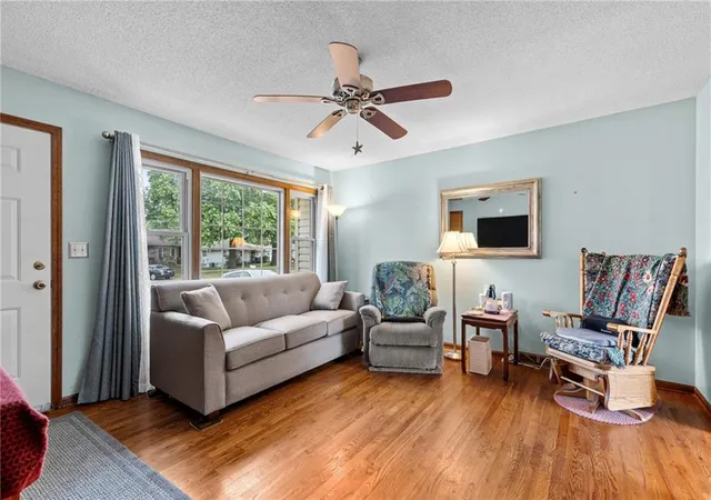 Photo 3 of Sale Pending at 1103 W Ashbury St, Olathe, KS 66061 | MLS# 2641655 | Listing updated on 2026-09-26