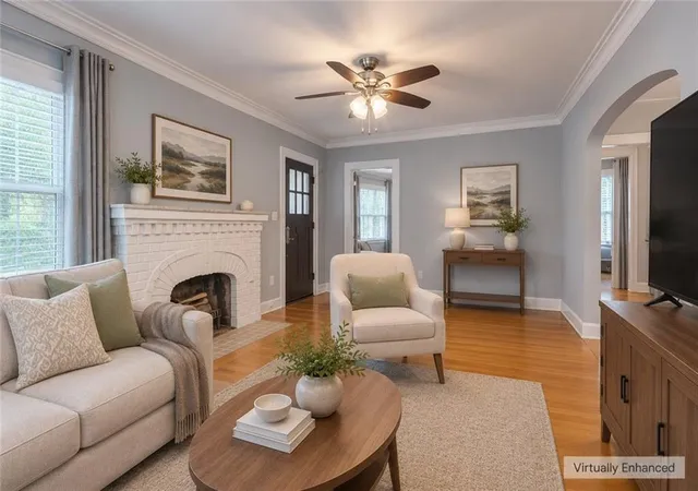 Photo 3 of Sale Pending at 312 E 69th Terrace, Kansas City, MO 64113 | MLS# 2641660 | Listing updated on 2026-10-14