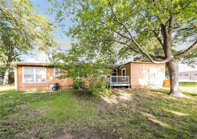 Photo 2 of Single family home for sale at 7415 W 61st Street, Mission, KS 66202 | MLS# 2641672 | Listing updated on 2026-09-29