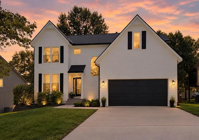Photo 1 of Single family home for sale at 22613 W 49th Terrace, Shawnee, KS 66226 | MLS# 2641682 | Listing updated on 2026-09-17
