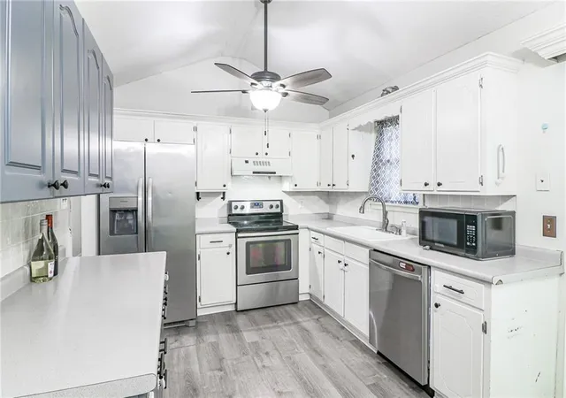 Photo 2 of Single family home for sale at 1315 Se Alice St, Blue Springs, MO 64014 | MLS# 2641697 | Listing updated on 2026-09-19