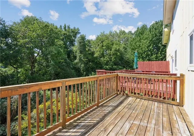 Photo 15 of Townhouse for sale at 9926 N Cherry Dr, Kansas City, MO 64155 | MLS# 2641704 | Listing updated on 2026-10-02