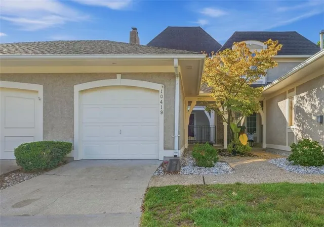 Photo 2 of Townhouse for sale at 10419 Garnett St, Overland Park, KS 66214 | MLS# 2641708 | Listing updated on 2026-09-12