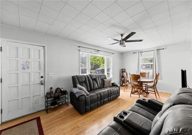 Photo 3 of Single family home for sale at 613 N Ohio St, Iola, KS 66749 | MLS# 2641718 | Listing updated on 2026-09-15