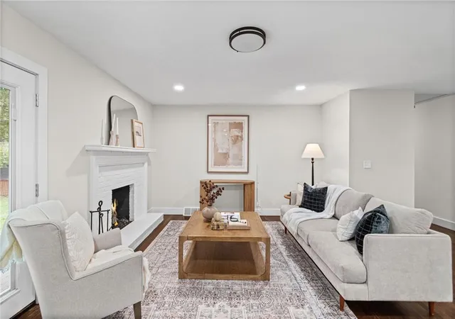 Photo 3 of Sale Pending at 3921 W 97th Street, Overland Park, KS 66207 | MLS# 2641725 | Listing updated on 2026-10-18