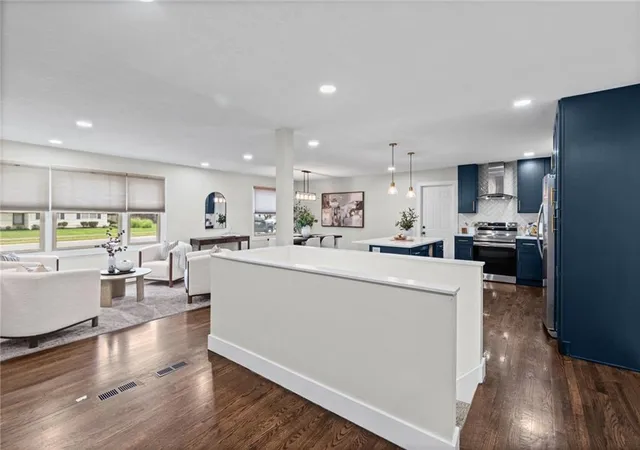 Photo 4 of Sale Pending at 3921 W 97th Street, Overland Park, KS 66207 | MLS# 2641725 | Listing updated on 2026-10-18